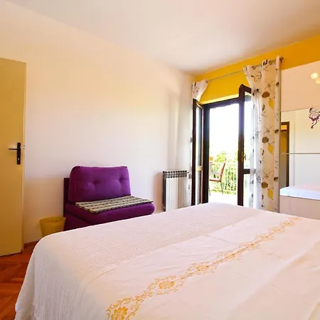 Apartment Fuer 5 Personen Ca 50 Qm In Medulin, Istrien Suedkueste Von Istrien Medulin